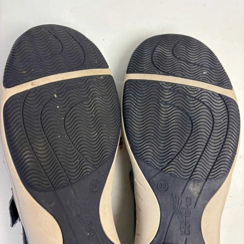 Dansko Blue Hennie and Cream Mary Jane Flats Size 39 8.5 9